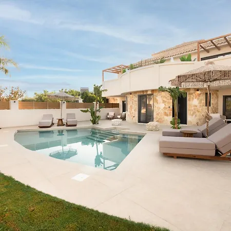 Anar Luxury * Kalamákion