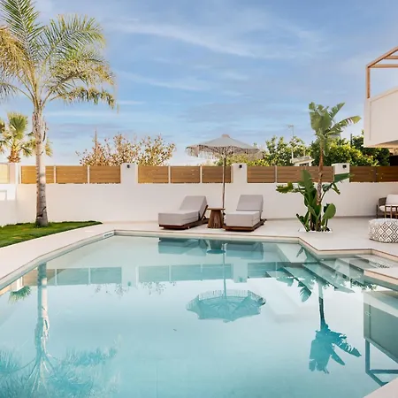 Anar Luxury Villa *