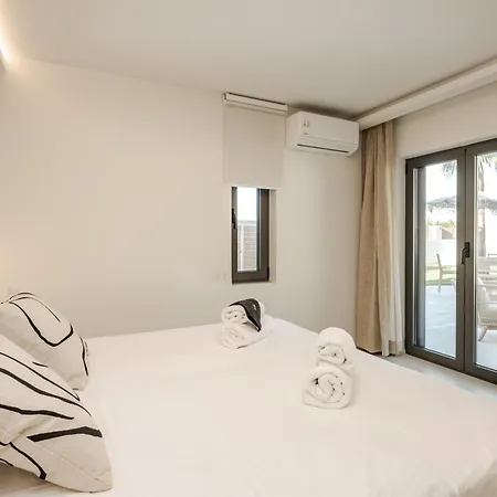 Anar Luxury *