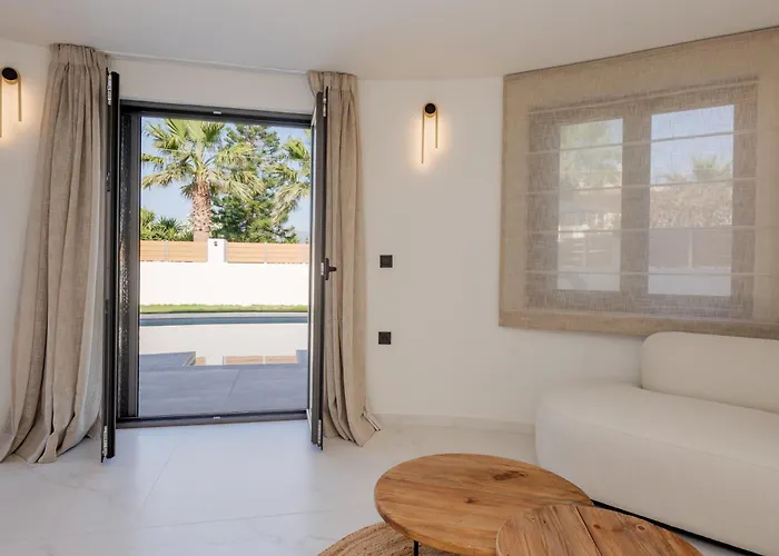 Anar Luxury فيلة