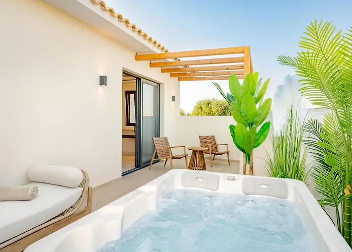 Anar Luxury * Kalamákion