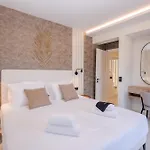 Anar Luxury Kalamákion