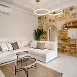 Willa Anar Luxury *