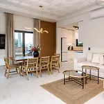 Anar Luxury
