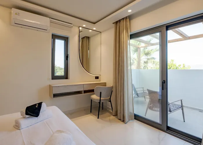 Anar Luxury Kalamákion