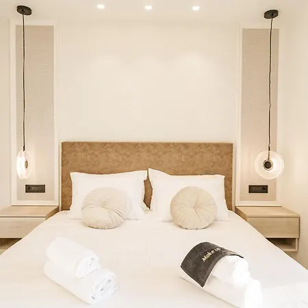 Anar Luxury