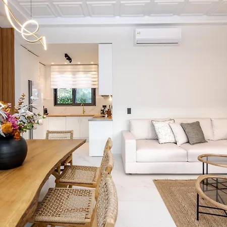 Anar Luxury