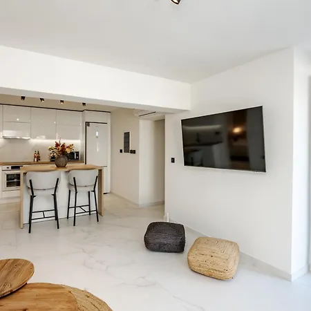 Anar Luxury Βίλα