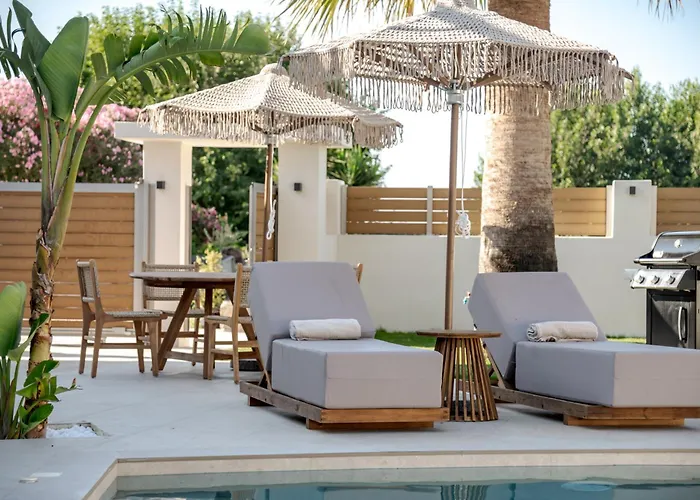 Anar Luxury Vila Kalamákion