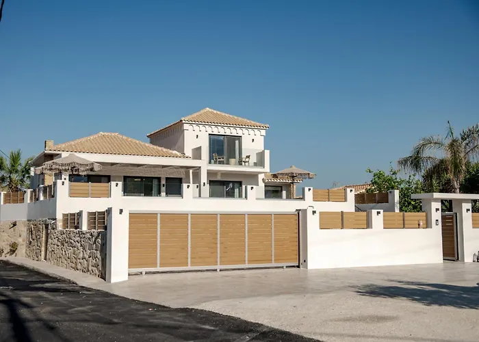 Anar Luxury *