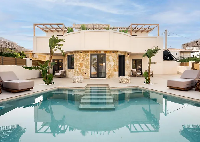 Anar Luxury Vila Kalamákion