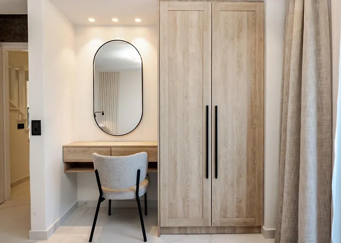 Anar Luxury *