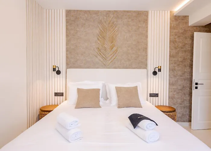 Anar Luxury