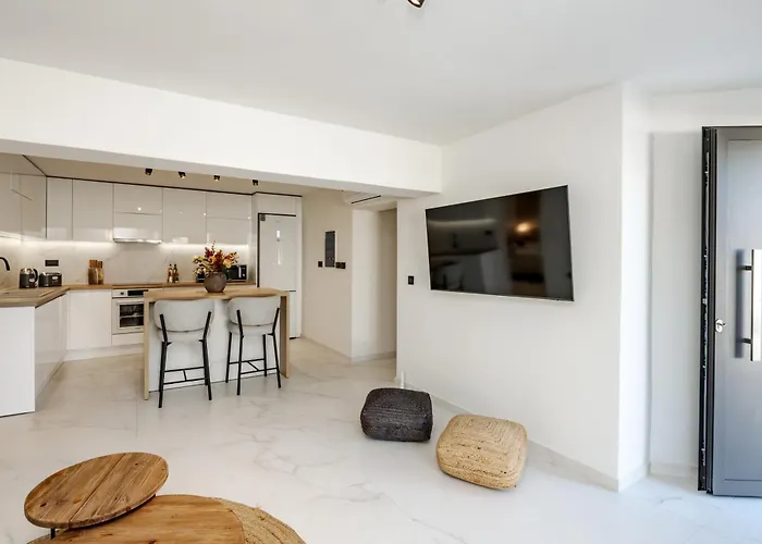 Anar Luxury Vila