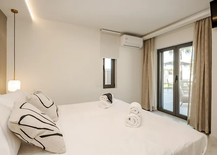 Anar Luxury *